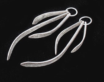 1 Pair of 925 Sterling Silver Three Curved Bar Dangle Pendants 38 mm. Brush finished  :tk0140