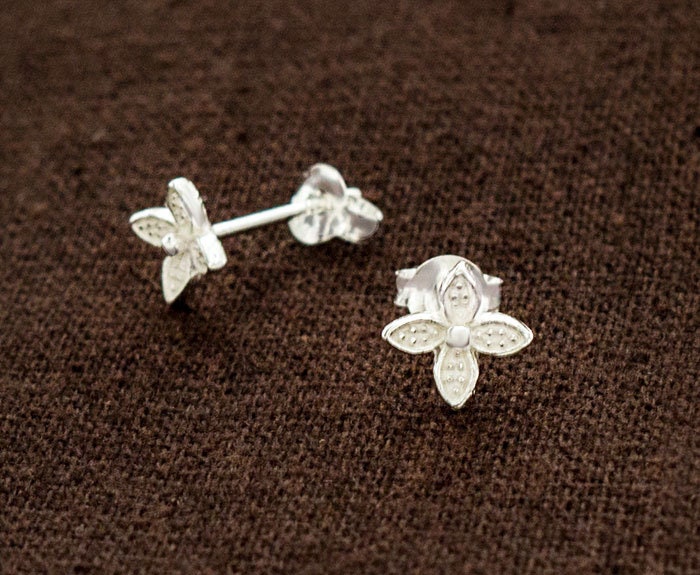 1 Pair of 925 Sterling Silver Flower Stud Earrings 8mm