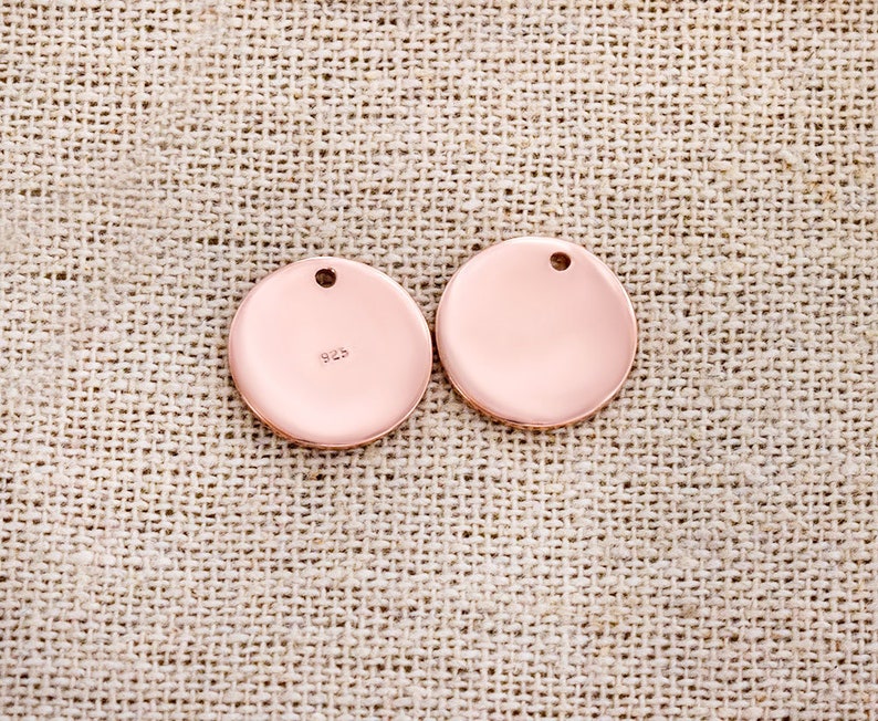 925 Sterling Silver 24k Gold Vermeil Style 4 Round Disc Tag Charms 6 mm. 925 Sterling Silver 24k Gold Vermeil Style 4 Round Disc Tag Charms 6 mm.