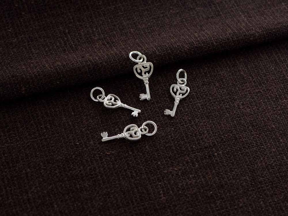 Pair of 925 Sterling Silver Key Earring Studs Pair of 925 Sterling Silver Key Earring Studs