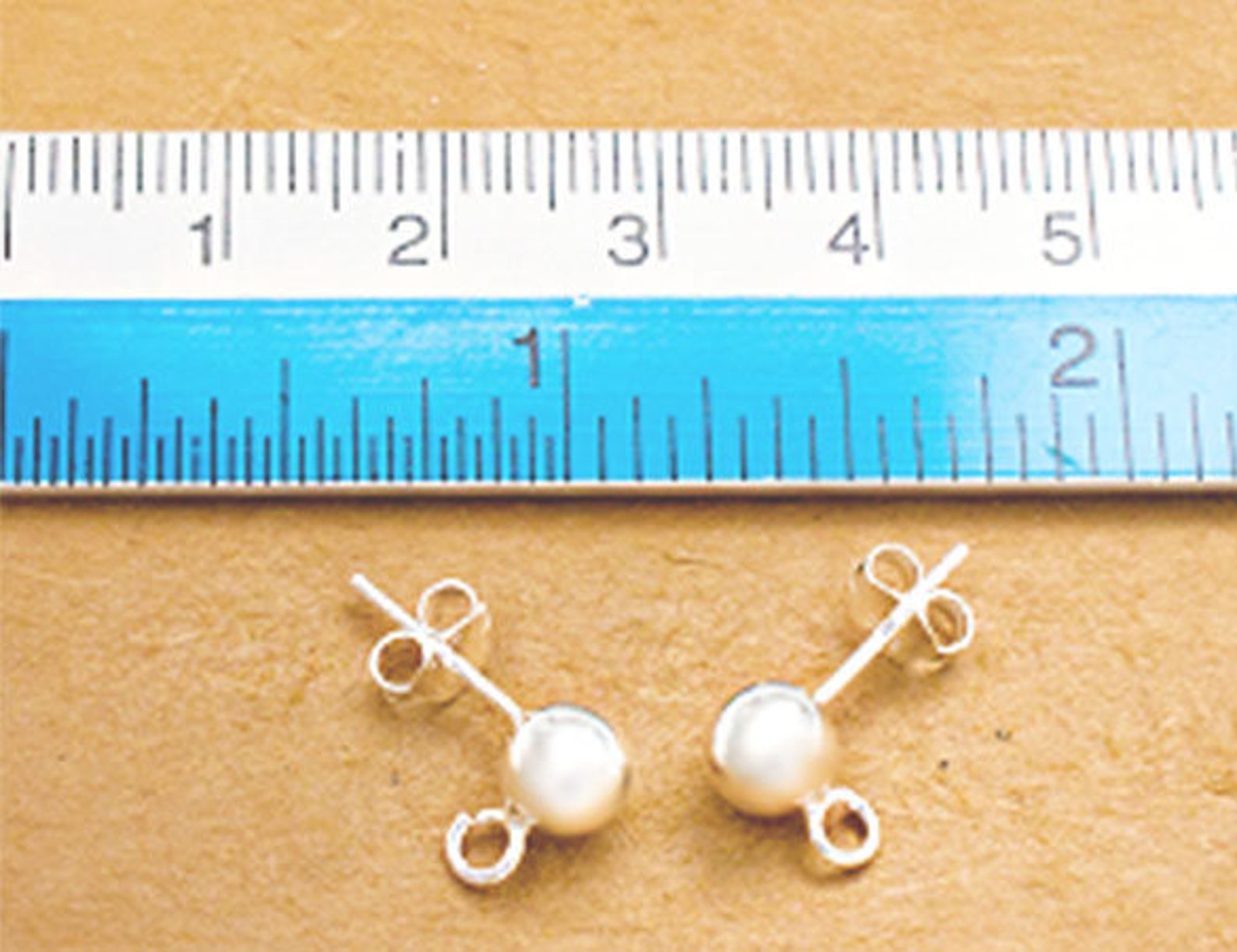 Wholesale Lot: 4 Pairs 8-9mm Natural Freshwater Pearl Stud Earrings In 925 Silver