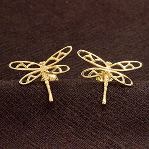 1 Pair of 925 Sterling Silver Gold Vermeil Style Dragonfly Stud Earrings 16x19mm.  :vm1087