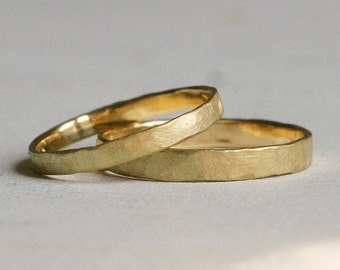 Rustic Hammered Gold Wedding Band - Matching Set of 2 His & Hers Textured Wedding Rings in 14K Fairmined Gold Ethical Jewelry