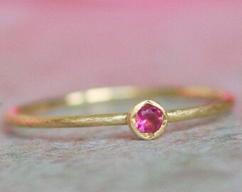 Gold Ring with Green Garnet Gemstone - Tsavorite Prosperity Stack Ring January Birthstone Birthday Gift