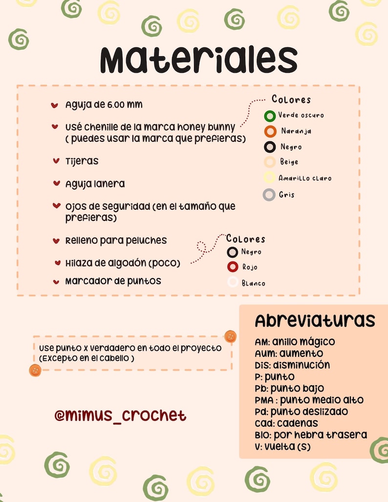 K&ouml;nnte beinhalten: Eine handgeschriebene Anleitung f&uuml;r H&auml;kelprojekte, auf Spanisch, mit einer Liste von Materialien und Abk&uuml;rzungen. Das Bild zeigt Farbmuster und eine Liste ben&ouml;tigter Artikel, darunter eine 6,00 mm H&auml;kelnadel, Schere und Sicherheitsaugen.