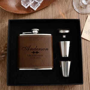 Personalized Engraved Leather Flask for Men, Groomsmen Gifts, Custom Groomsmen Leather Flask, Best Man Gifts, Leather Flask for Groomsmen