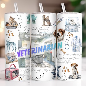 Könnte beinhalten: Ein weißer Becher mit Strohhalm, verziert mit Illustrationen zum Thema Veterinärmedizin, Tieren und dem Wort "VETERINARIAN". Der Text enthält: "I speak fluent Meow and Woof!" und "Tiermedizin ist nicht nur ein Job, es ist eine Berufung."