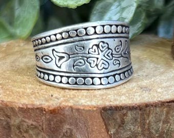 Vintage Brighton Sterling Silver Floral Band Ring - Oxidized Bohemian Statement Jewelry