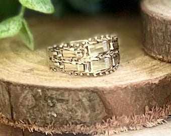 Vintage 14K Yellow Gold Woven Band Ring - Size 8 Flexible Statement Jewelry
