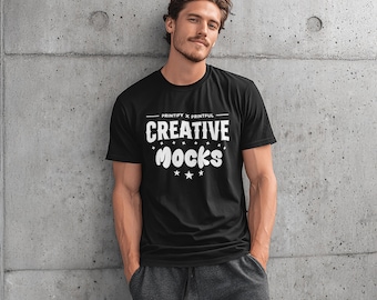 Modello di maglietta PSD con modello maschile che indossa una maglietta nera