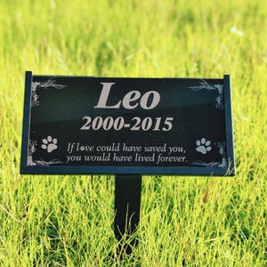 Personalized Pet Memorial Stones, Custom Headstone for Dog Cat, Pet Loss Sympathy Gift,  Black Granite Garden Stone Engraved with Text Paw