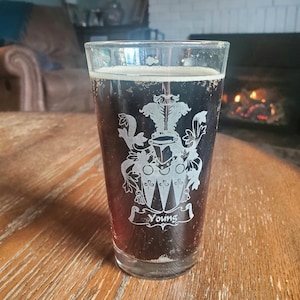 Set of 4 Coat of Arms Pint Glasses - Family Crest - Pint Glass - Personalized - Beer Glass - Engraved Glass - Family Name Glass - Heraldry