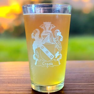Coat of Arms Pint Glass - Personalized Pint Glass - Family Crest - Beer Glass - Groomsmen Gifts - Gift for Dad - Groomsman Gift - Best Man