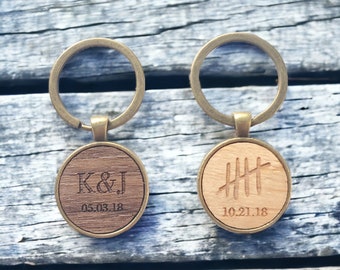 5th Anniversary Gift - Engraved wood and metal keychain - Wood Anniversary - Wedding Gift - Anniversary Gift -  Personalized Keychain