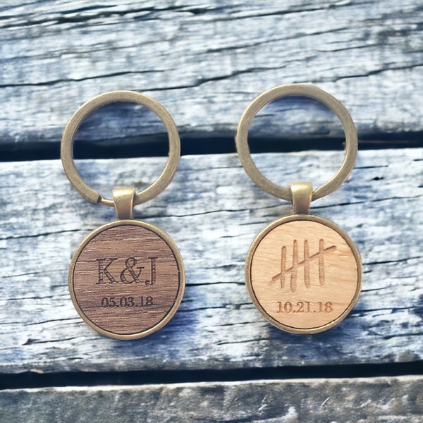 5th Anniversary Gift - Engraved wood and metal keychain - Wood Anniversary - Wedding Gift - Anniversary Gift -  Personalized Keychain