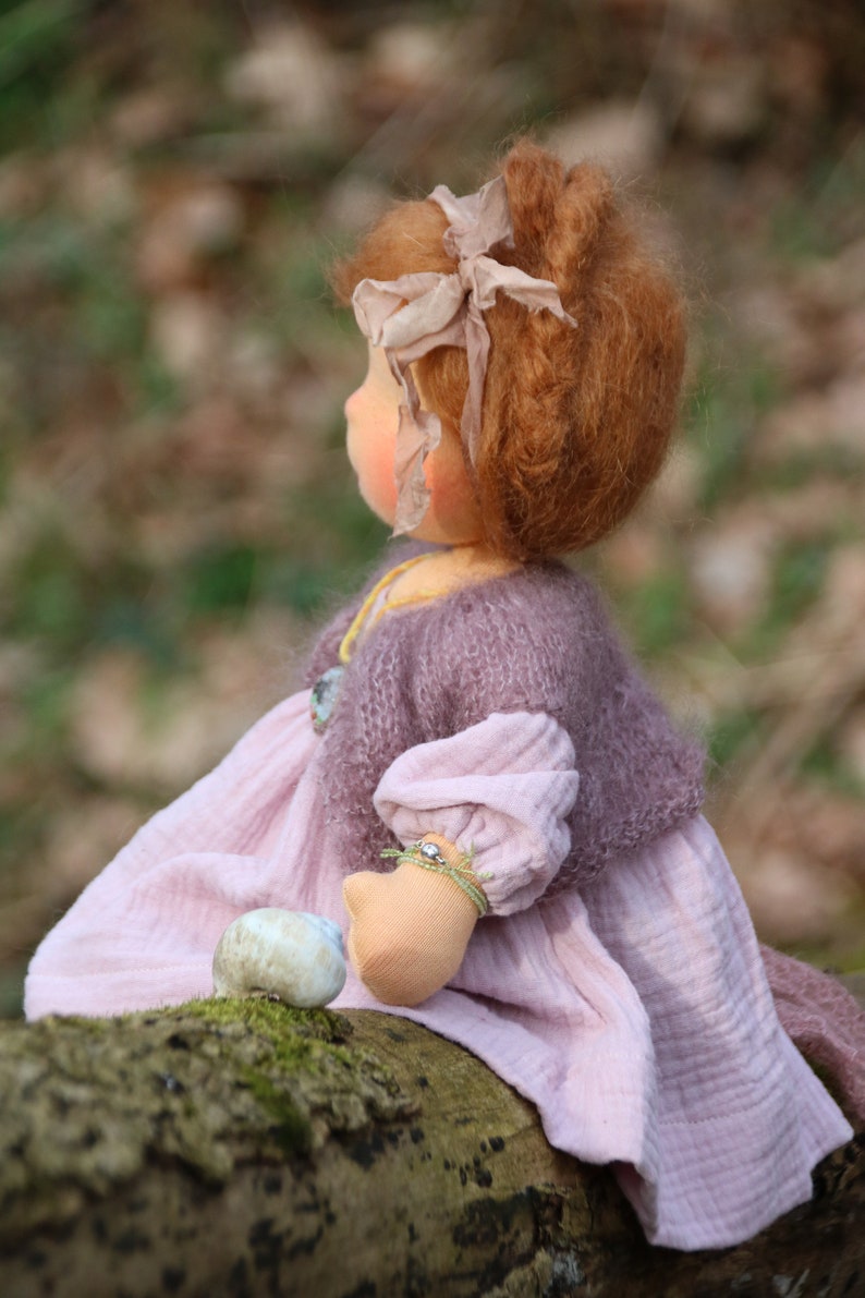 Iris by Atelier Lavendel 16 OOAK Waldorf inspirierte Naturfasern Kunstpuppe ECO freundlich Bild 3