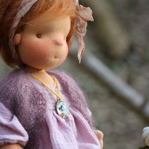 Iris by Atelier Lavendel 16 OOAK Waldorf inspirierte Naturfasern Kunstpuppe ECO freundlich Bild 6