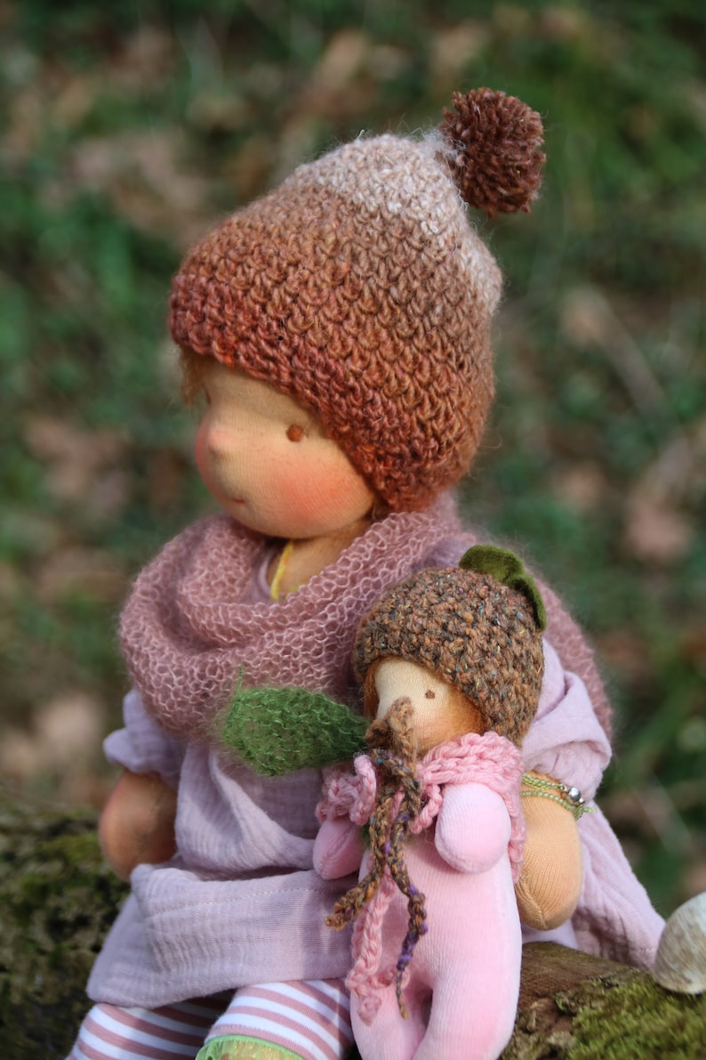 Iris by Atelier Lavendel 16 OOAK Waldorf inspirierte Naturfasern Kunstpuppe ECO freundlich Bild 4