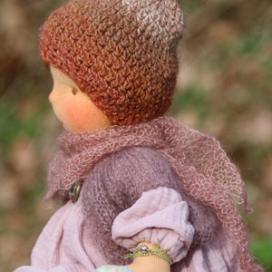 Iris by Atelier Lavendel 16 OOAK Waldorf inspirierte Naturfasern Kunstpuppe ECO freundlich Bild 5