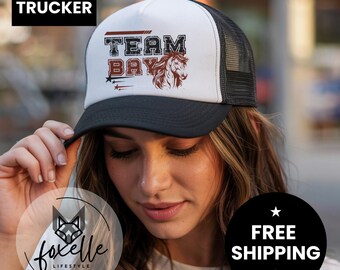 Team Bay Horse Design Vintage Trucker Cap: Gift For A Horse Lover