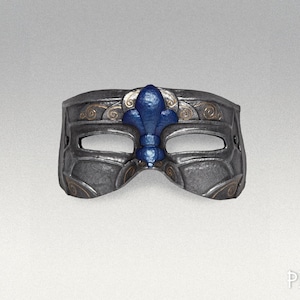 Fleur de Lys Mask - Elegant Venetian Inspired Design
