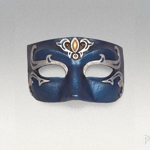 Venitian Nobilis Mask - Elegant and Unique Handcrafted Accessory