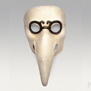 Hook-Nosed Plague Doctor Mask image 4