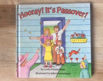 Hooray! It's Passover! by Leslie Kimmelman Jewish Holiday Hardcover