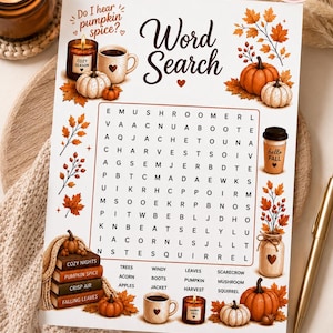 Peut inclure: Une feuille de jeu de recherche de mots de format A6 avec des illustrations sur le thème de l'automne, notamment des citrouilles, des feuilles, des bougies et des tasses. Le texte inclut "Do I hear pumpkin spice?" et "Word Search".