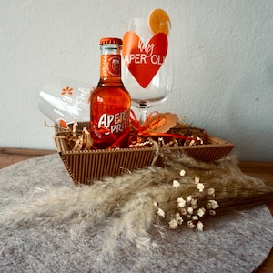 Aperol Spritz Glas - Weinglas &quot;Holy Aperoli&quot; - Sommer Party Geschenk für Aperolfans - Mädelsabend -Geschenkset Option - OHNE Alkohol