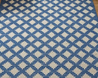 Handwoven Flat Weave Dhurrie Rug in Blue and Ivory Geometric