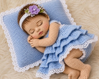 Schema Uncinetto PDF Bambola Neonato Addormentato Realistica | Bambola Amigurumi Avanzata con Viso 3D, Dita, Piedini, Vestito e Cuscino