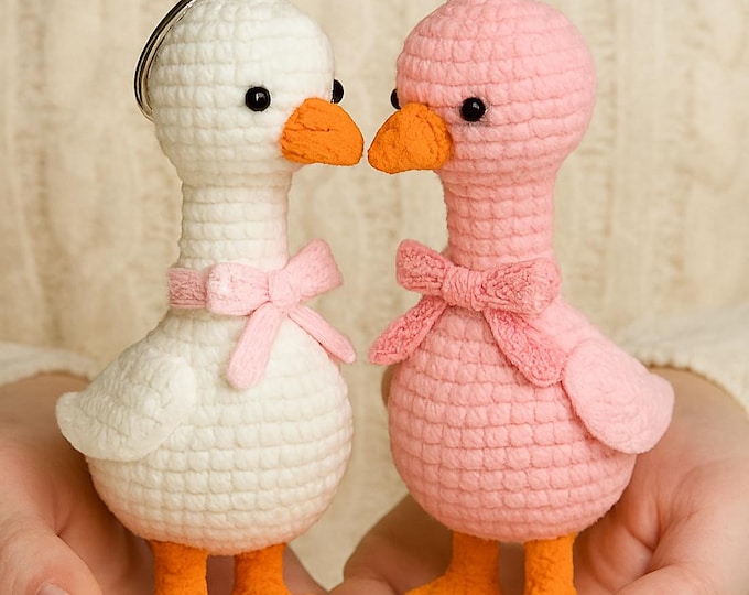 Elegant Goose Plushie Crochet Pattern PDF | Amigurumi Goose Toy & Keychain Pattern | Beginner Friendly Duck Goose Stuffed Animal