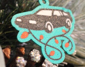 Adorno navideño de máquina del tiempo – Impresión 3D estilo Delorean con luces – Decoración navideña geek – Adorno de película nerd – JoCo Workshop