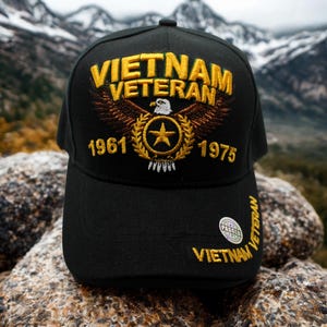 Gorra de veterano de Vietnam (1961-1975). Gorra de la Guerra de Vietnam. Gorra negra de veterano militar. Gorra de veterano de la USAF, el Ejército, el Cuerpo de Marines de los Estados Unidos y la Marina. Gorra de veterano de la Guerra de Vietnam.