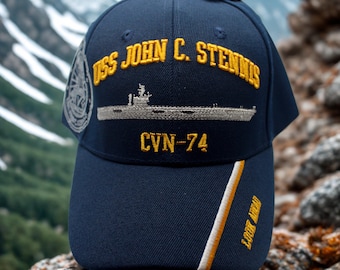 USS John C. Stennis CVN-74 baseballpet. Geborduurde marineblauwe scheepshoed. Officieel gelicentieerde US Navy-pet. Veteraan cadeau.  CVN74-hoed. Amerikaanse marinehoed