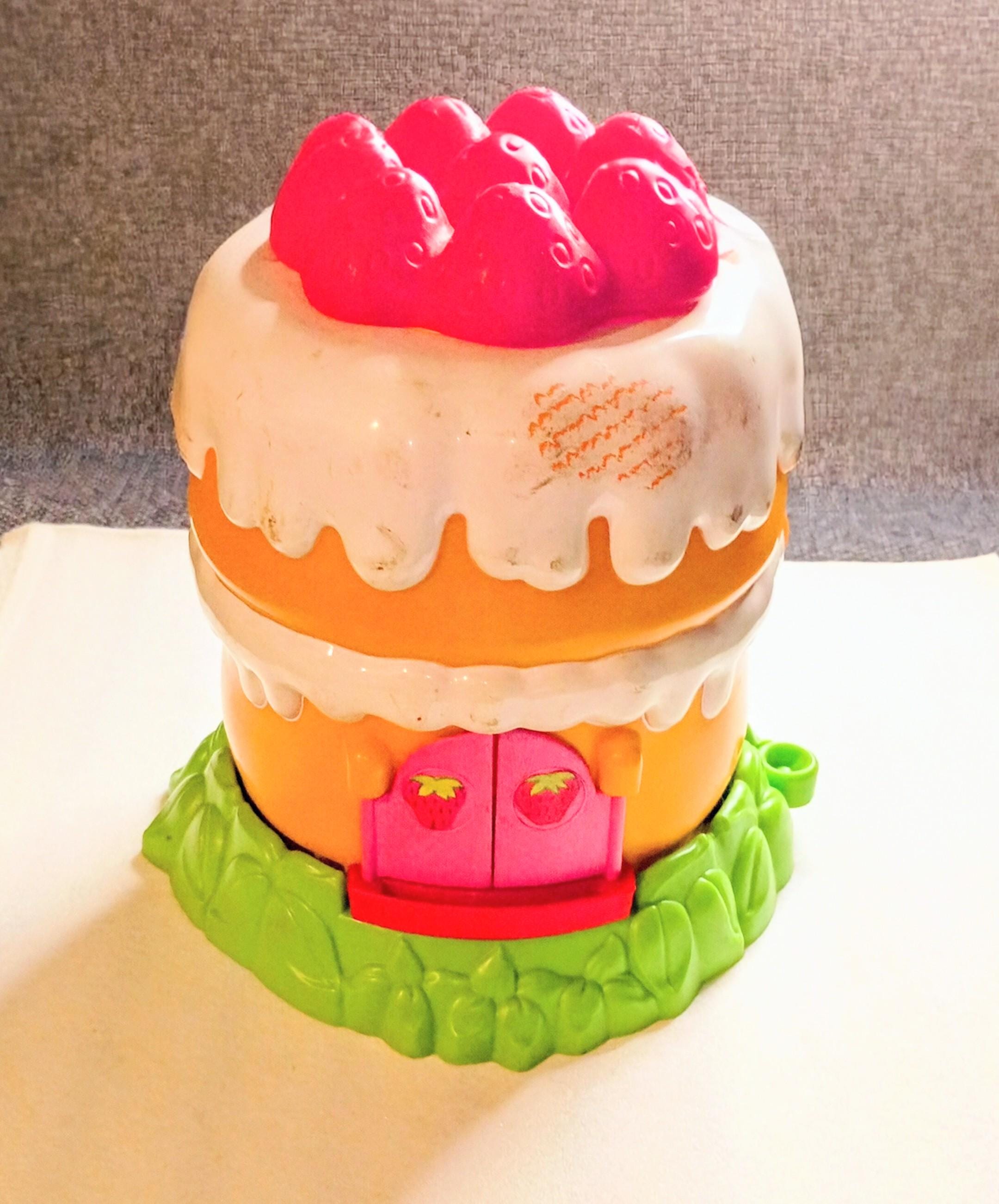Strawberry Shortcake Doll House