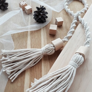 Set of 2 Macrame tie backs Curtain holdback Curtain tieback Two tassels tie backs Boho curtain decor Bohemian accessories Window treatments