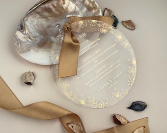 Gouden folie menukaart voor bruiloft, transparant acryl: ronde vorm, satijnen lint