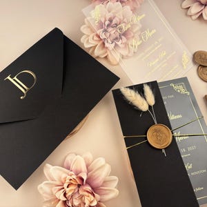 Gold Foil Acrylic Wedding Invitation Set,Dried Flowers & Wax Seal,Elegant Wedding Invites,Black Envelope,Clear Invitations