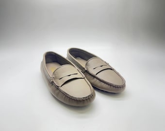 Handmade Leather Loafers: Comfortable Taupe Driving Shoes