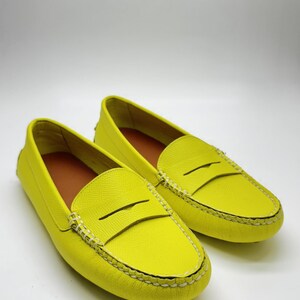 Classic driving loafers crafted from soft leather