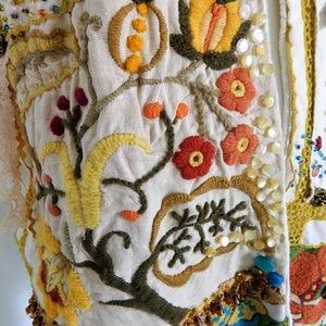Womans Jacket embellished Coat Tapestry Boho Romantic Size Medium /Large Free Shipping
