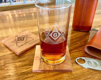 Masonic drinking glass, tall barware, engraved beer glass
