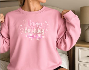 ハッピーバースデー ピンク スクリプト リボン スウェットシャツ | バースデー クルーネック、バースデー セーター レディース
