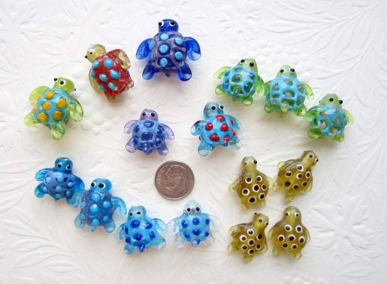 17 Turtles-Glass Beads-Destash