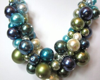 Pearl Cluster Necklaces in Shades of 