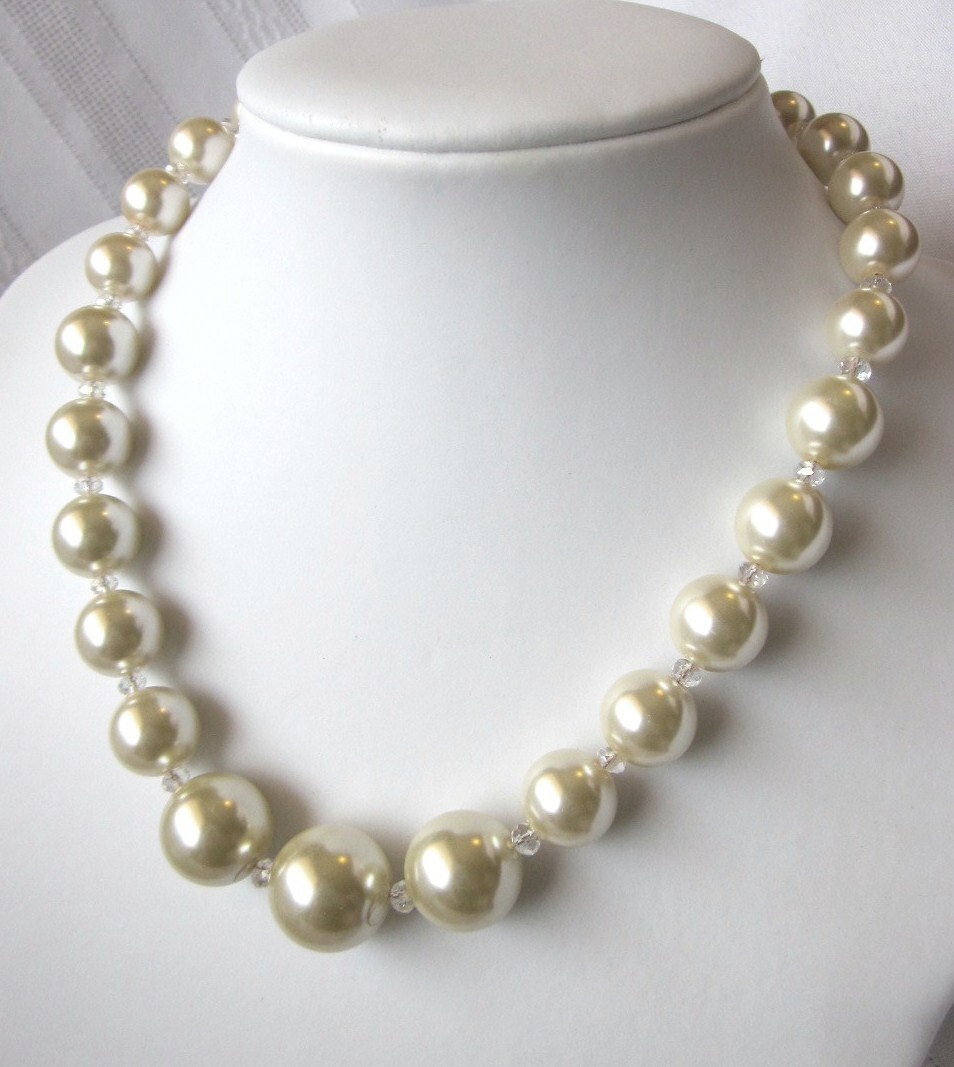 Pearl Necklace Elegant Ecru Cream Off White Pearl Single | Etsy