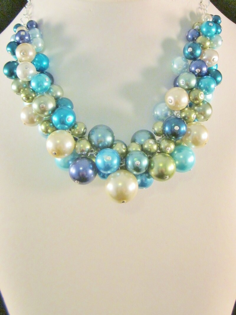 Pearl Cluster Necklaces in Shades of 