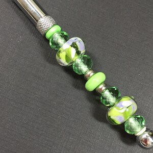 Sewing, Seam Ripper, Lampwork Beaded, Peridot Green, Artisan Crafted, OOAK, SRAJD, Unique, One of a Kind